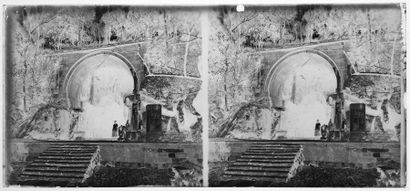 SHANGHAI, HANGZHOU, SUZHOU Suite of approximately 490 stereoscopic negatives, including...