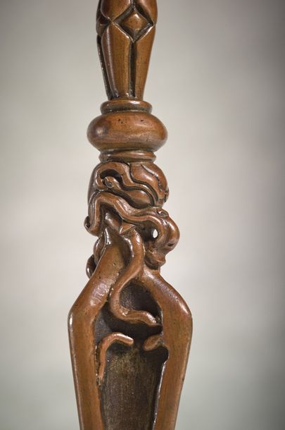 TIBET - XVIIIE/XIXE SIÈCLE Bronze Phurbu, the point decorated with makara heads,...