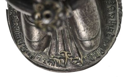 TIBET - XVIIe/XVIIIe siècle Ensemble comprenant:
- Statuette de moine agenouillé...