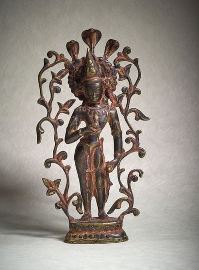NEPAL ou TIBET DE L'OUEST - XIe/XIIe siècle ◆ Statuette de Vajrapani en laiton, debout...