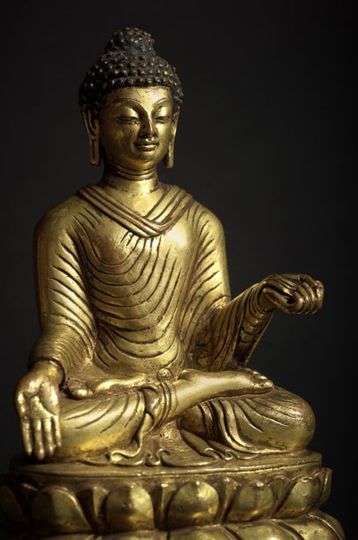 ECOLE DU CACHEMIRE OU HIMALAYA DE L'OUEST - XIe siècle ▲ Statuette de bouddha Sakyamuni...