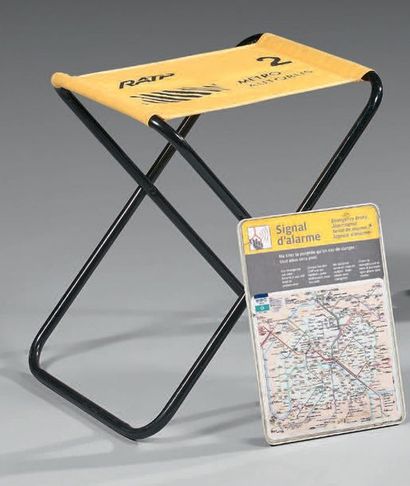 null FOLDING ADVERTISING SEAT OF THE RATP
Métal, the yellow fabric seat, simulating...