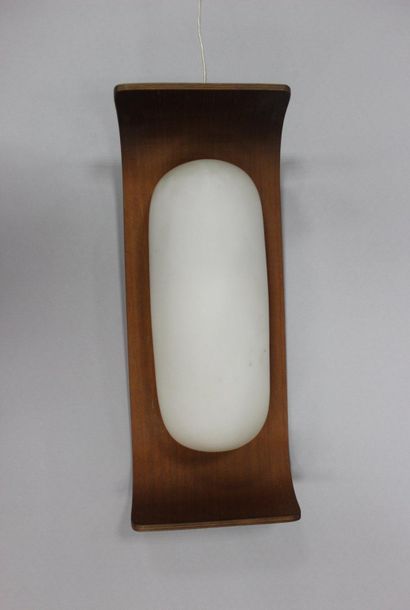 null APPLICATION Curved teak support and opaline glass shade.
Model created around...