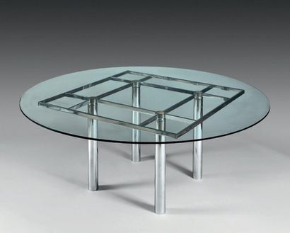SCARPA TOBIA (NÉ EN 1935) POUR KNOLL, DANS LE GOÛT DE TABLE The circular glass top,...