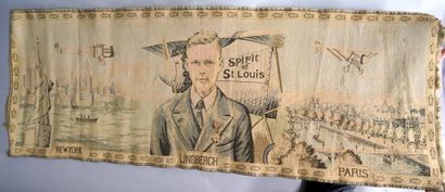 贝洛特地毯 
用多色颜料描绘查尔斯-林德伯格的画像 
和他的飞机 