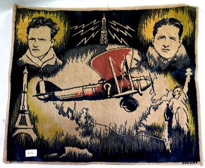 贝洛特地毯 
编织，长方形，有黑色和红色装饰 
在奶油色的背景上，飞行员Costes和Bellonte。...