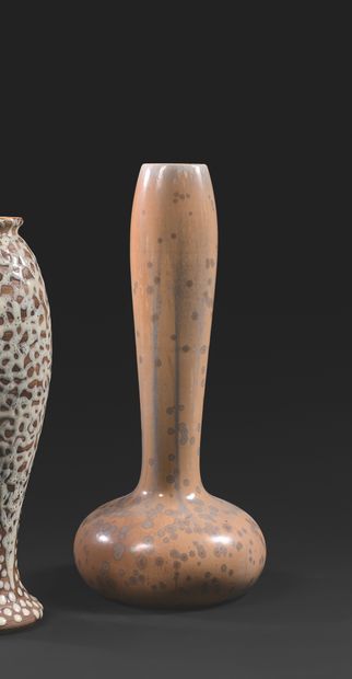 Honoré CAMOS (1906-1991) 
重要的COLOQUINTE花瓶 赭色釉面赤土。

签名并位于 "高尔夫胡安"。

c. 1930.

43 x...