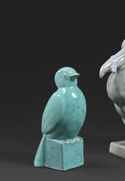 ANDRÉ FAU (1896-1982) ET MARCEL GUILLARD (1896-?) 
LITTLE BIRD Celadon glazed ceramic...