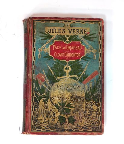 Jules VERNE - 面对国旗。- 克洛维-达丹托尔。Paris, J. Hetzel et Cie, s. d. 。[1896].红色平装书，有多色装饰...