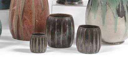 DENBAC (René Dénert et René-Louis Balichon) 
SET OF THREE glazed stoneware vessels,...