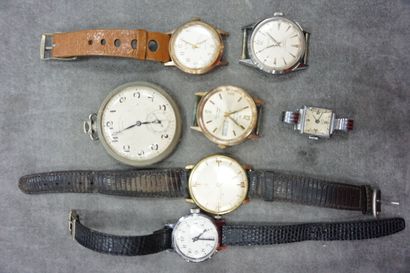 null Réunion de montres bracelet : montre mécanique en acier époque Art Déco, montre...