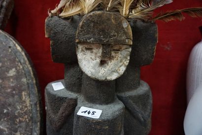 null Totem en bois sculpté africain, Cameroun.
