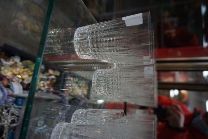 null BACCARAT Partie de service de verres en verre taillé comprenant : 10 verres...