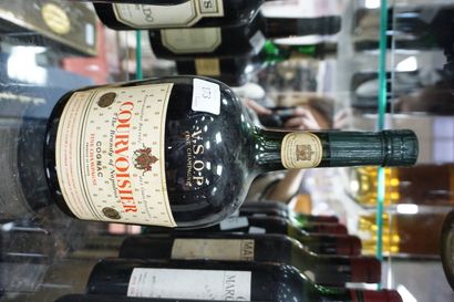 null 1 bouteille de COURVOISIER (The Brandy of Napoléon) COGNAC FINE CHAMPAGNE, bon...