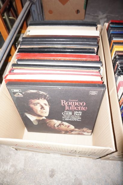 null * Lot de vinyles 35 tours, musique classique. 3 cartons.