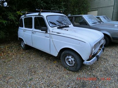 null Renault 4 called "4L", Savane finish, first put into service on July 5, 1989,...