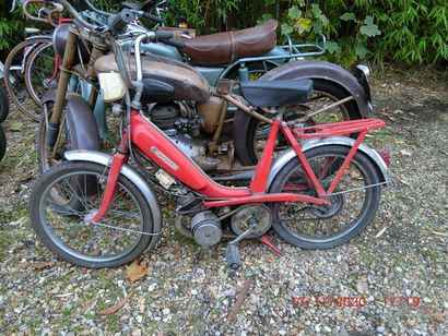 null Motorcycle Caddy, moped, 49.9cc.

Serial number: 97465778.

No registration....