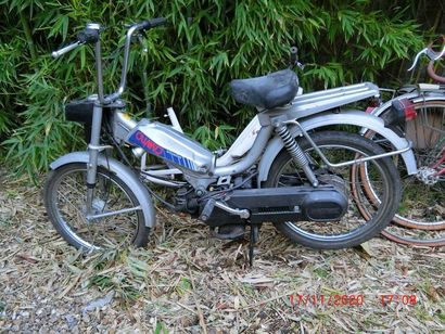 null Honda PA 50 Camino, moped, delivered new in Paris on May 19, 1976, 49.9cc. 

Serial...
