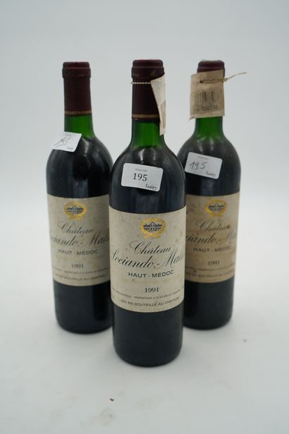 null 3 BOUTEILLES Château Sociando-Mallet, Haut Médoc 1991, étiquettes et capsules...