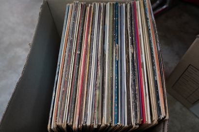 null Lot de disques vinyles de variété française.