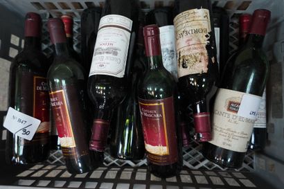 null Lot de bouteilles de vin ; Coteaux de mascara, Médoc, Bordeaux…