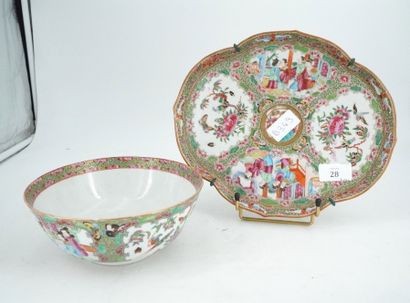null Chine, CANTON, XXe siècle, bol en porcelaine à décor de personnages, oiseaux...