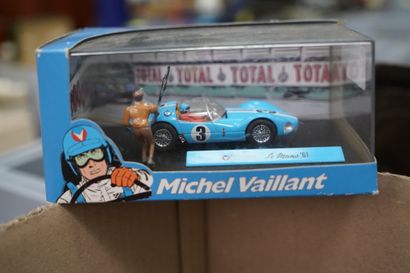 null Lot de voitures en boîte : 3 voitures Michel Vaillant, une voiture Spirou, trois...
