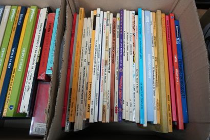 null Réunion d'albums Astérix et Tintin. Lot de 12 albums Astérix souples et éditions...