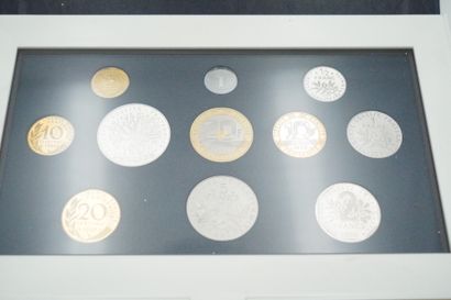 null 1 coffret de pièces de monnaie paris 1998