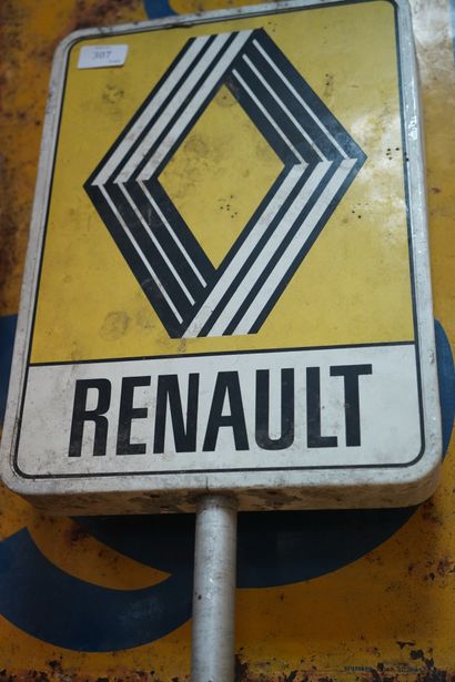 null Mini enseigne Renault, en tôle peinte.