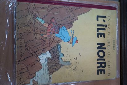 null Album Tintin - L’Ile noire - Dos rouge B3 – 1949. Usures