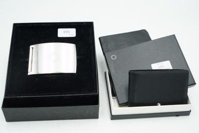 null Ensemble de la marque MONT BLANC : Porte-carte (boite, pochette), 2011 ; porte-chéquier...