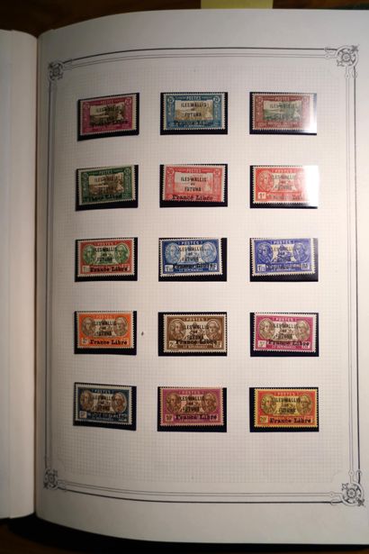 null 
FRENCH ANDORRA, NEW HEBRIDGE, POLYNESIA, TAAF WALLIS and FUTUNA发行的1908/1998年邮票：收藏了各国的薄荷邮票和已取消的邮票，价值不菲，包括安道尔N°1至23，共分4册。...