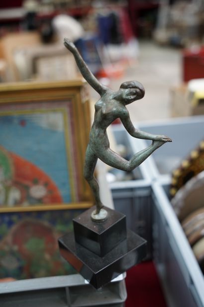 null S. MELAN (XXe), danseuse, sculpture en bronze patiné ; A. SACCARD, femme orientaliste,...