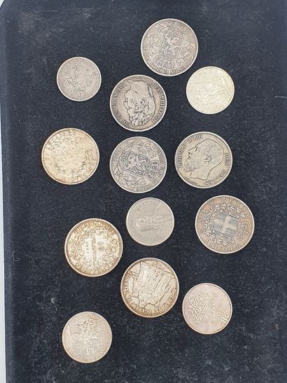 null Lot de pièces de monnaie en argent : 3 pièces de 10 francs 1965,1966,1967, 1...