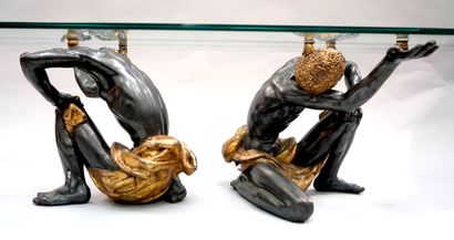 null DANS LE GOÛT DE LA MAISON ROMÉO - TABLE BASSE - Bois sculpté, doré et peint,...