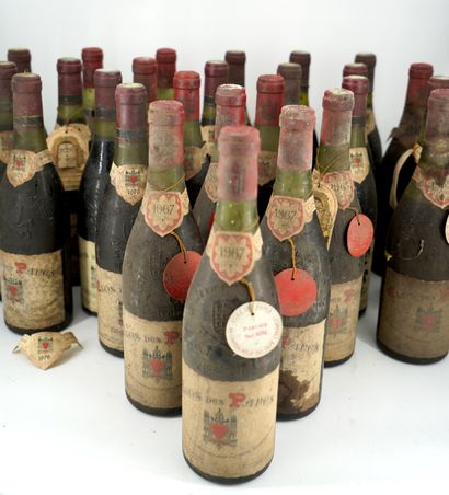 null 二十九瓶 - CHATEAUNEUF-DU-PAPE - Clos des papes, Paul Avril, 1965 : 2瓶。 - 帽子凹陷和发霉，水平：5厘米和6厘米。...