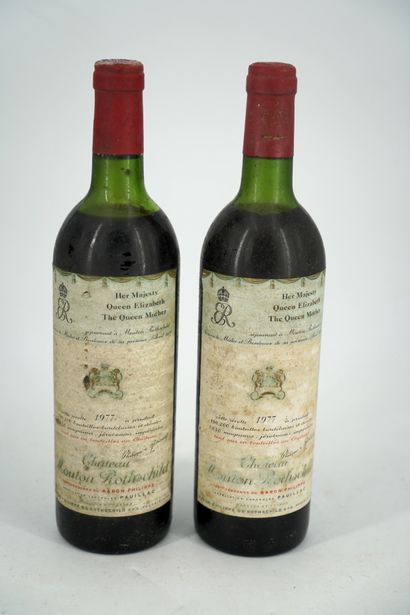 null 两瓶 - PAUILLAC - Château Mouton-Rothschild, special vintage Her Majesty Queen...