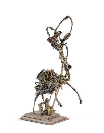 null ROGER CHOMEAUX DIT CHOMO (1907-1999) - 生物 - 各种材料的雕塑，包括PVC，钢丝网，链子。 - 底座下有签名。...