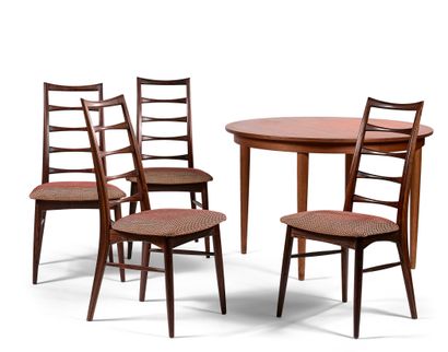 null NIELS KOEFOEDS (生于1929年) - 一套四把椅子 - 里约红木，高的镂空椅背，四条锥形腿。- Lis模型。- 盖章：丹麦制造，由Koefoed制造。-...