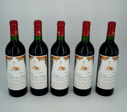 null 十二瓶 - PAUILLAC - Château Mouton Baronne Philippe, 1986. - 标签上有一个狮身人面像的插图。 -...