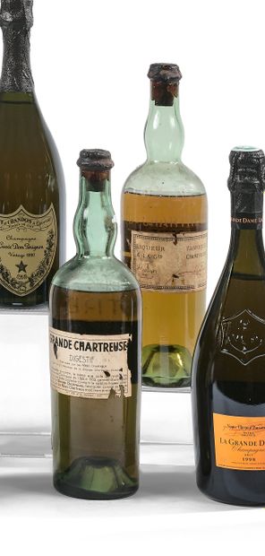 null 两瓶 - LIQUEUR DE LA GRANDE CHARTREUSE - Label L. GARNIER deposited 1-7-69, lithography...