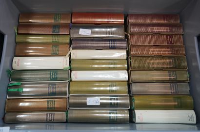 null Ensemble de 46 volumes de la bibliothèqe de la Pléiades : SADE, BALZAC, PROPO,...