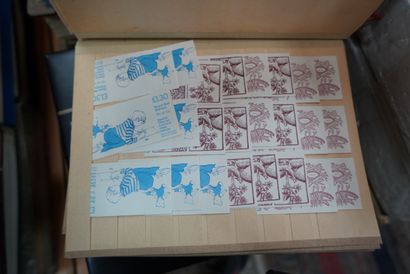 null Réunion de dix albums de timbres: Europe, France, Turquie, carnet de timbres...