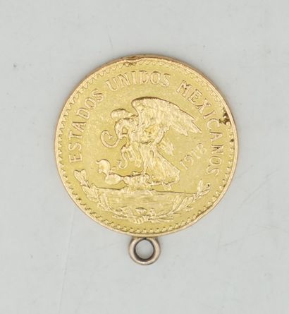 null Pièce de Veinte Pesos en or, 1918, montée en pendentif, anneau en métal. Poids...