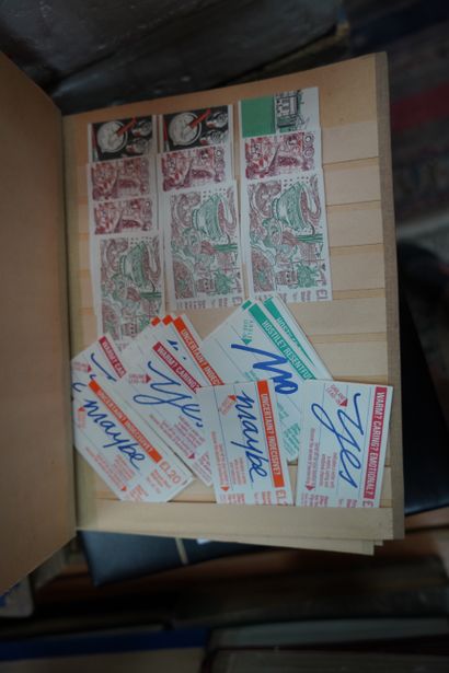 null Réunion de dix albums de timbres: Europe, France, Turquie, carnet de timbres...