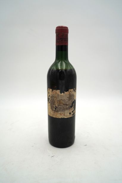 null 1 bouteille Pauillac, CHÂTEAU LAFITE ROTHSCHILD, 1956. Niveau bas, bouchon descendu,...