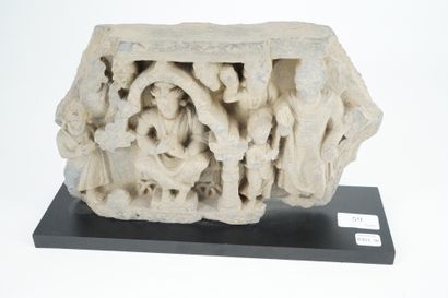 null INDE - GANDHARA, art gréco-bouddhique, IIe/IVe siècle Fragment de stèle en schiste...