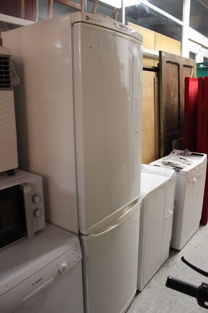 null Lave-vaisselle BOSCH, réfrigéteur-congélateur LG Express Cool.