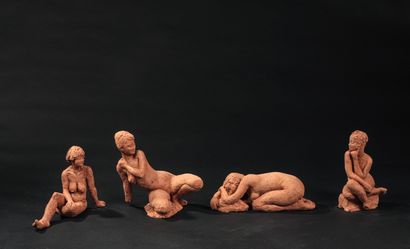 null MARTHE CRESCI (1949 - 1990). Nus féminins. Quatre sculptures en terre cuite....